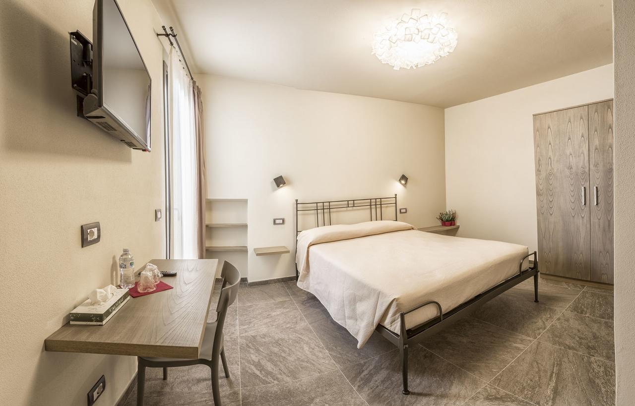 HOTEL BORGOMAESTRO B B AREZZO 2 Italy from US 99 BOOKED